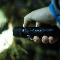 LED baterka je klasickým doplňkem na výpravy do přírody