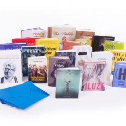 22 českých spisovatelů se spojilo na pomoc dětem