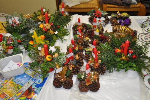 Foto: Pelhřimovští zahrádkáři nabízí vánoční dekorace i perníčky