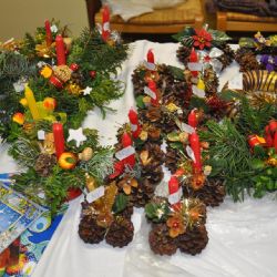 Pelhřimovští zahrádkáři nabízí vánoční dekorace i perníčky