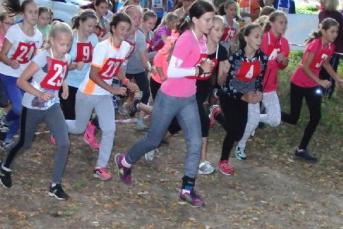 Foto: Přespolní běžci v Městských sadech v Pelhřimově