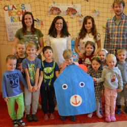 Děti se učí netradiční formou anglicky se studentkou jihlavské školy