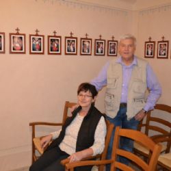 Kaplička v domě s pečovatelskou službou je pro seniory důležitá. Teď se těší z nové křížové cesty