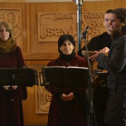 Zážitek a korunky na výlety pro seniory přinesl benefiční koncert pro humpoleckou Astru