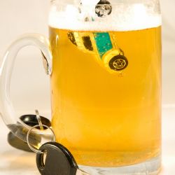 Dva řidiči o víkendu na Vysočině s alkoholem, jeden havaroval