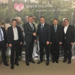 Podpisem smlouvy zahájili v Chotěboři projekt domova pro seniory