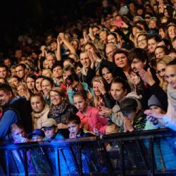 Tisíce lidí má srdce plné respektu