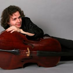 Třebíčský Kruh přátel hudby pokračuje koncertem violoncellisty Štěpána Švestky