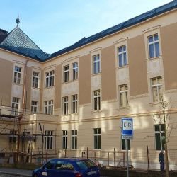 Budova gymnázia v Havlíčkově Brodě byla citlivě obnovena za přispění památkářů