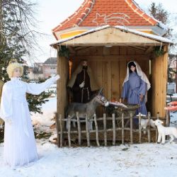 V Příložanech už svítí vánoční stromek