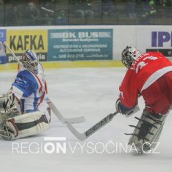Mladí finští hokejisté si zatrénují na ledě Vysočiny