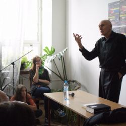 Překladatel Shakespeara Hilský: Odhalovat Hamleta je jako odhazovat závoje