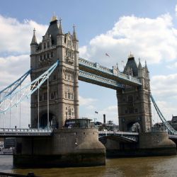 PŘÍBĚH: Za minutu do Londýna a zpět