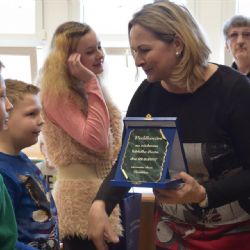 Stateční žáci převzali v Hrotovicích ocenění za záchranu tonoucí dívky