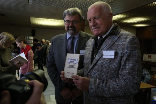 Foto: Václav Klaus v Brodě: pochválil knižní veletrh a zkritizoval evropské lídry