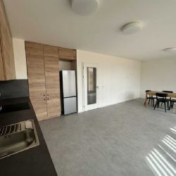 Žďár láká klíčové profese: Snížené nájmy v Rezidenci Drdla