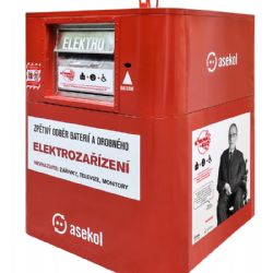 Likvidace elektra je zase jednodušší, v ulicích Vysočiny jsou nové červené kontejnery