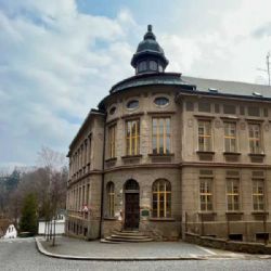 Nové sídlo charity v Havlíčkově Brodě: Rekonstrukce bývalé akademie v plném proudu