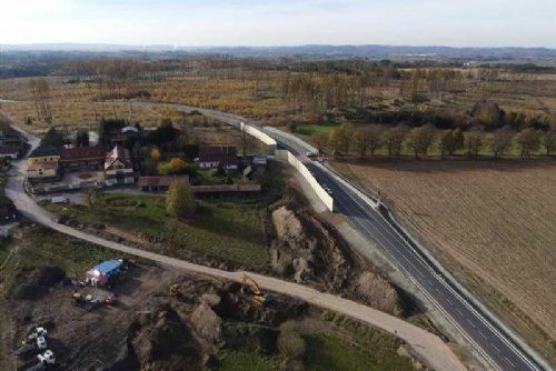 obrázek:Nový obchvat Rytířska zrychlil dopravu a zvýšil bezpečnost na trase Jihlava–Žďár