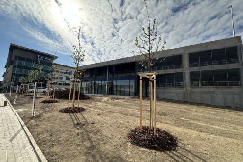 obrázek:Nový parkovací dům v Třebíči: 216 míst za 130 milionů