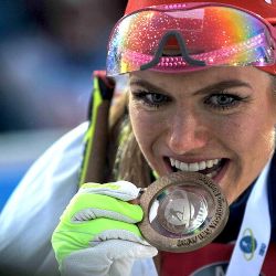 Zlatá tečka, Koukalová vyhrála závod s hromadným startem