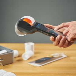 Poslanecká sněmovna schválila úplné zrušení EET od příštího roku