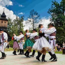 Slovenský folklor ve Valašském muzeu v přírodě