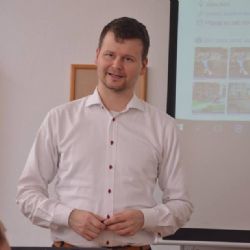 Novinář Filip Rožánek: Česká policie neumí komunikovat na sociálních sítích