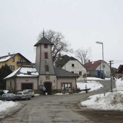 Kaple v Čížově září novými vitrážemi a je nominována na Zlatou jeřabinu