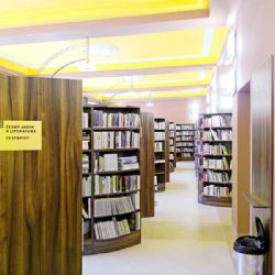 Knihovna v Novém Městě na Moravě opět balí školní pomůcky