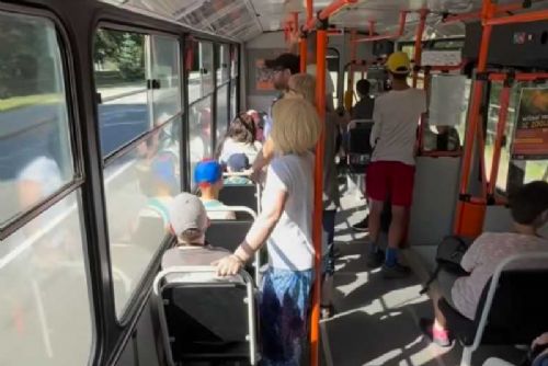 obrázek:Retro trolejbus v Jihlavě: nostalgie i technický skvost na lince k zoo