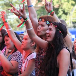 SÁZAVAFEST ve Světlé útočí na všechny generace – ohromí i pobaví