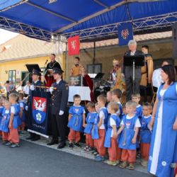 Čáslavice na Vysočině oslavily 777 let od první písemné zmínky o obci předvedením komunálních symbolů