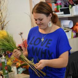 Floristka Fiedlerová: Mnoho lidí pořád vnímá karafiát jako „komunistickou“ květinu