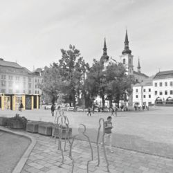 Masarykovo náměstí po roce opět ožívá Ji.hlavou