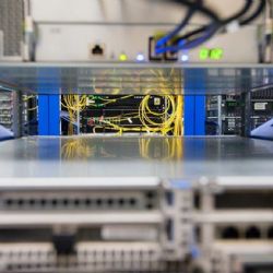 Více než tři stovky připojených míst. Kraj rozšiřuje vlastní internetovou síť