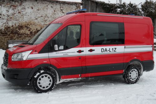 Foto: Dobrovolní hasiči ze Zhořce využívají nový automobil