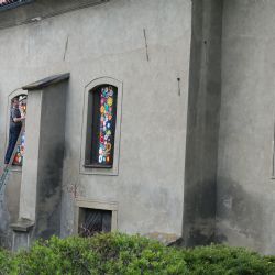 Kostel sv. Kateřiny září barevnými kvítky