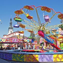 Polnou zaplní stánky a atrakce, hostí Mrkvancovou pouť