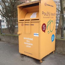 Využijte akci Diakonie Broumov a darujte nepoužívané oděvy, knihy nebo hračky